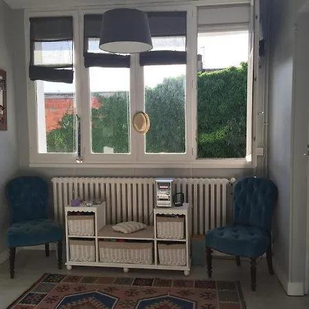 Stseurin Croix Blanche Maison Familiale En Pierre Holiday home Bordeaux