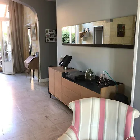 Stseurin Croix Blanche Maison Familiale En Pierre Holiday home *